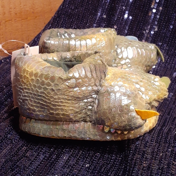 Toddlers dinosaur slippers new - Picture 3 of 4